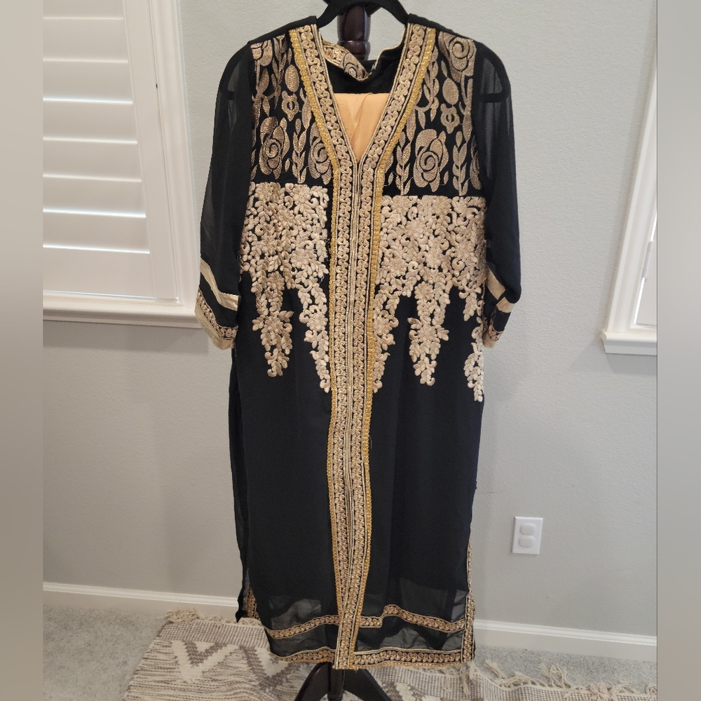 Black and gold Indian/Pakistani anarkali
